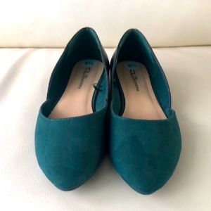 CL by Laundry Flat Shoes